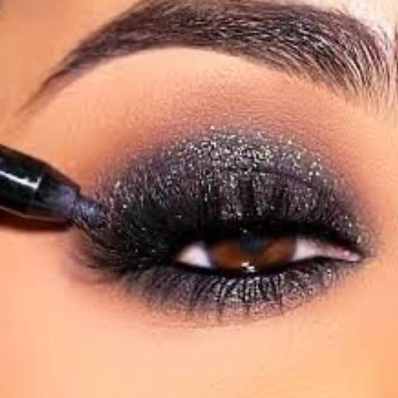 JEFFREE STAR - BLACK ONYX EYE GLOSS POWDER NIB - Picture 6 of 6